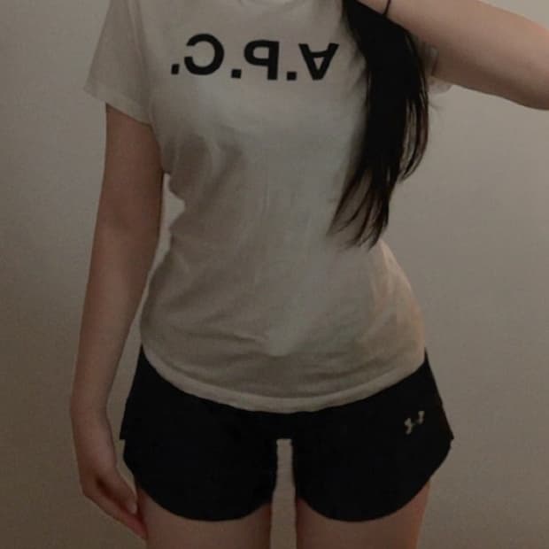 A.P.C. 반팔티