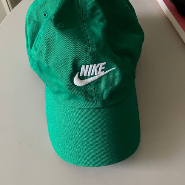 나이키 클럽 캡