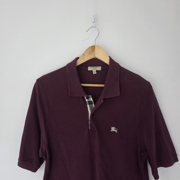 버버리 정품 와인색 반팔카라티(95사이즈)