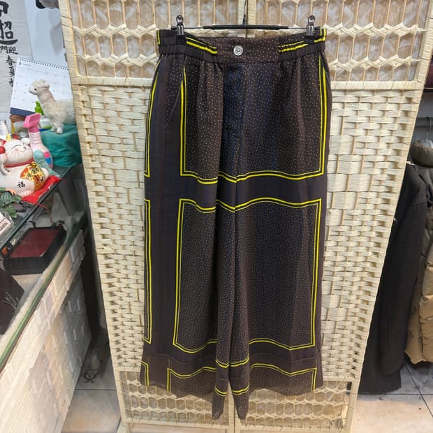 1/29-30 정품 사카이 바지 팝니다