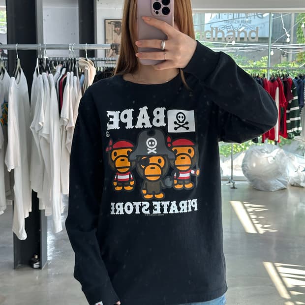 베이프 x PIRATE 해적마일로 롱슬리브