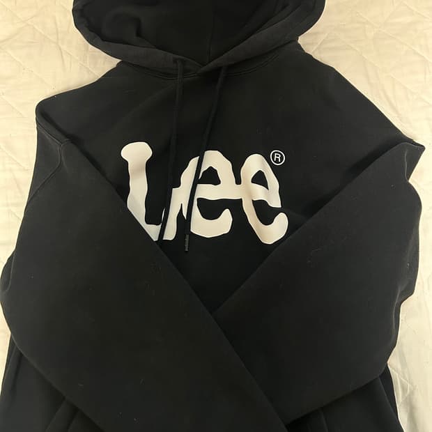 리 lee 후드티 팔아요