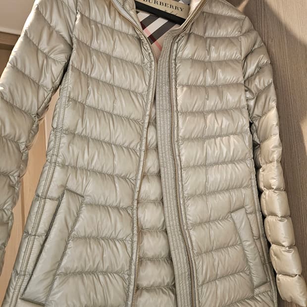 버버리 경량패딩 