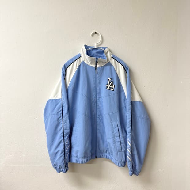 XS사이즈 여성 MLB 씸볼 바람막이 