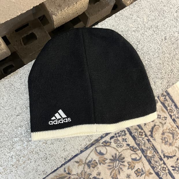 아디다스 트레포일 비니