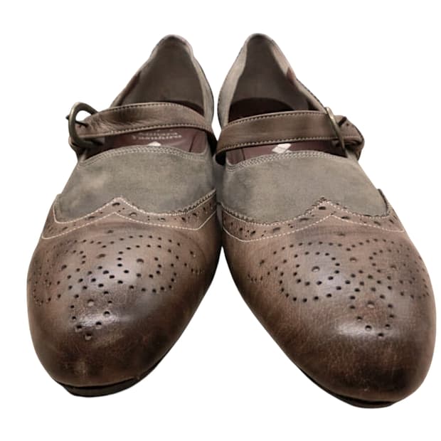 미하라 야스히로 스트렙 가죽 로퍼 펌프스