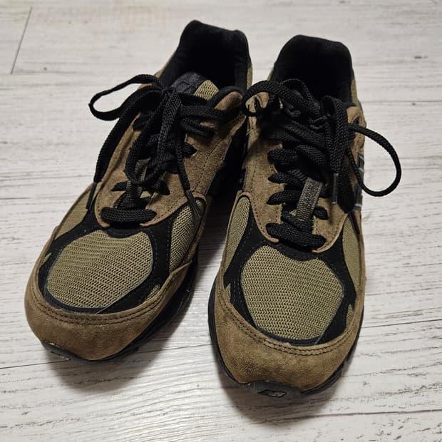 뉴발란스x자운드 990v3 브라운 블랙 260