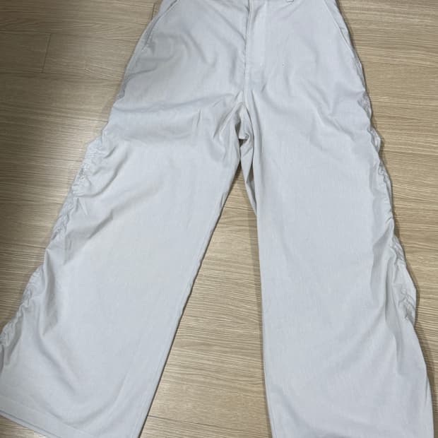 [78] 송지오옴므 25SS 셔링 플레어 팬츠 아이보리