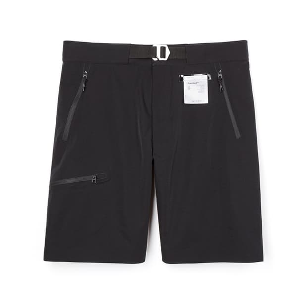 새티스파이 피스쉘 솔로텍스 하이킹 쇼츠 블랙 판매합니다 