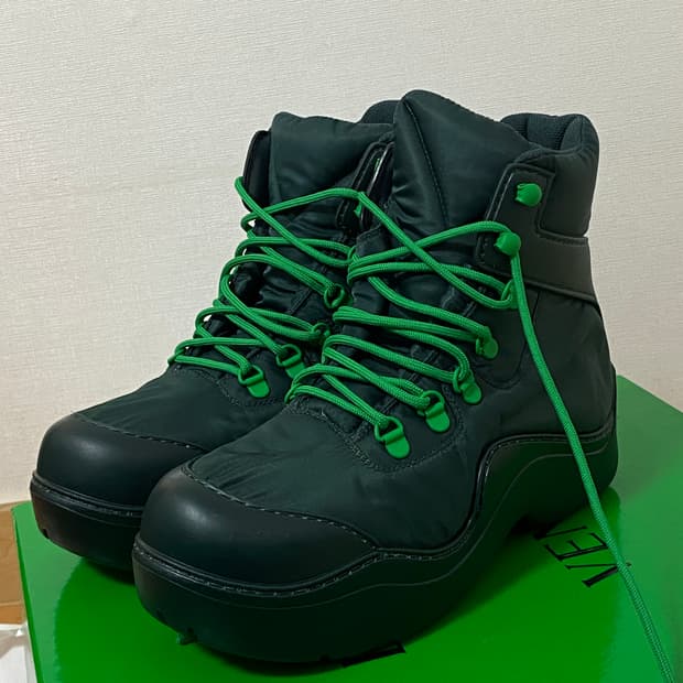 보테가베네타 퍼들 봄버 부츠 새상품