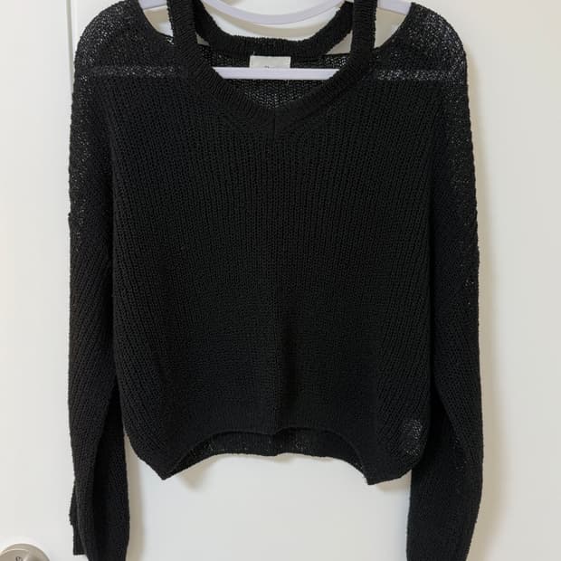 원더플레이스 Thus 그물 시스루 트임 니트