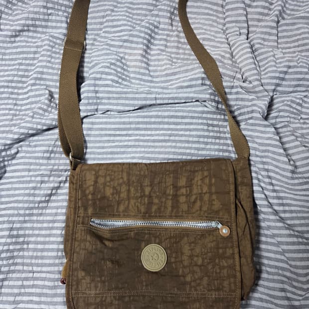 키플링 메신저 백