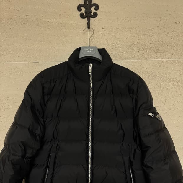프라다 리나일론 패딩