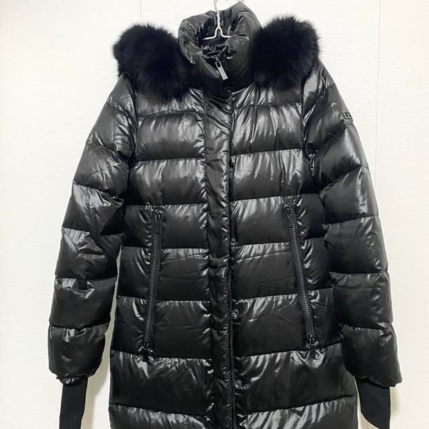 다이앤본포스텐버그 블랙 패딩