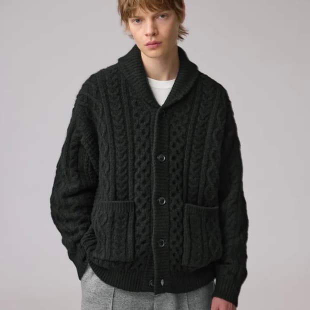 [L]GU 지유 X 엔지니어드가먼츠 콜라보 케이블 숄 컬러 니트 가디건