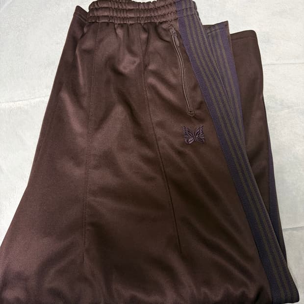 니들스 HD 트랙팬츠 다크퍼플