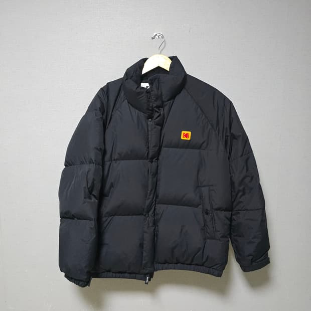코닥패딩 에센셜 스텐넥 덕다운 자켓L (구매가21만원)