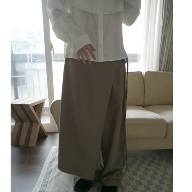 애프터먼데이 랩 스커트 팬츠 베이지