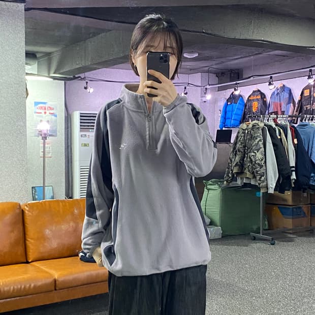 산산기어 그레이 플리스 스트링 하프집업 B3544