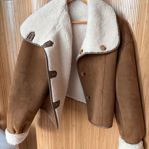 리버시블 하이넥 숏코트 (양모100)