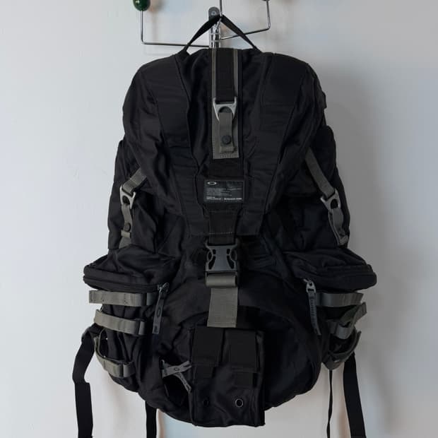 오클리 택티컬 필드 기어 백팩