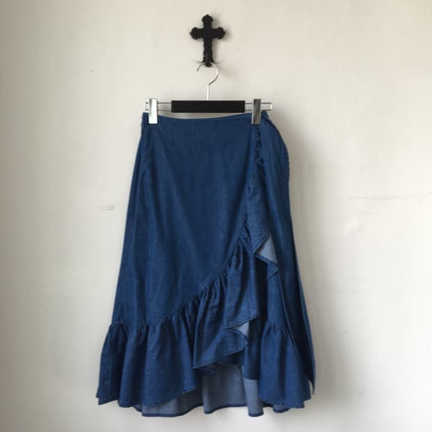 Ruffle point wrap tied skirt