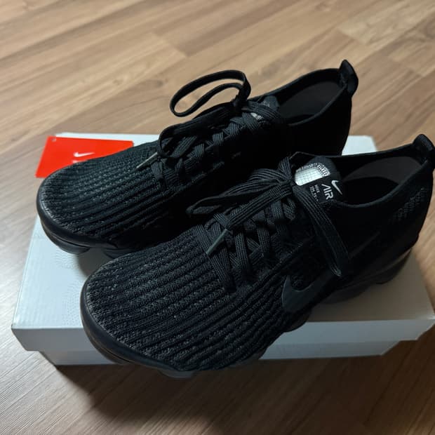 나이키 베이퍼맥스 플라이니트3 트리플블랙