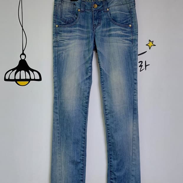 [새상품/26~27] GUESS 프리미엄 골드디테일 아이스블루 데님