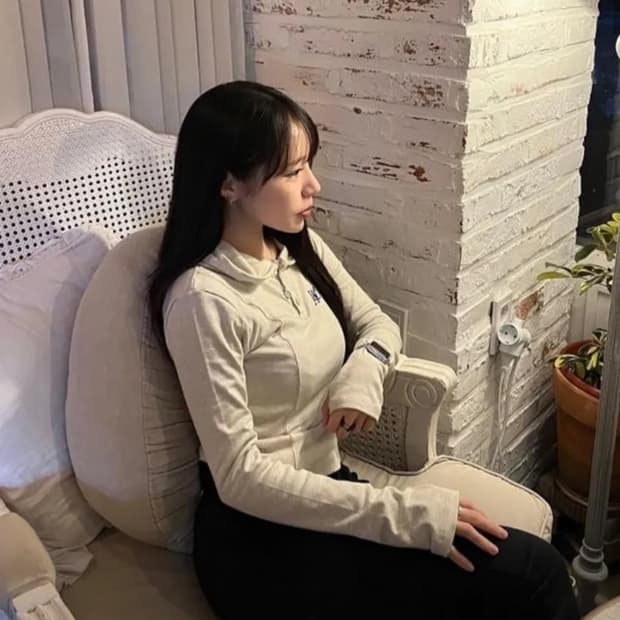 새 상품) 우알롱 슬림 후드 티셔츠