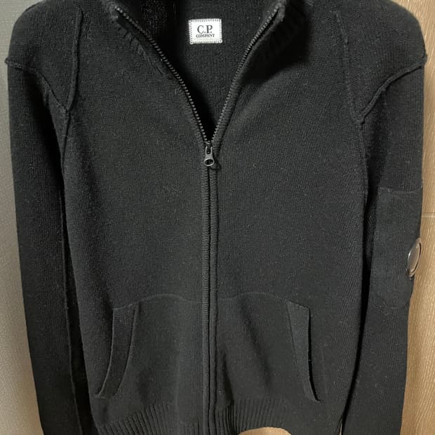 Cp컴퍼니 집업 가디건 블랙