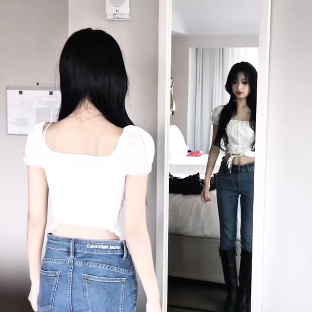 [카리나,한소희,아현 착용] NOT YOUR ROSE Corset Cro