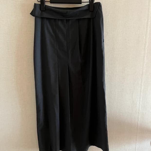 에프터먼데이 회색 치마