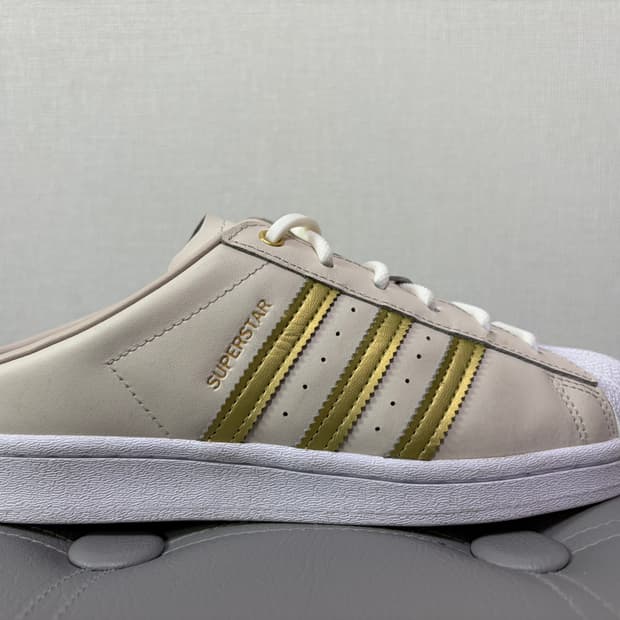 아디다스 슈퍼스타 뮬 240