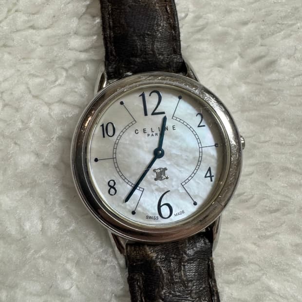 셀린느 시계 라운드쉘 쿼츠 빈티지 시계 자개 다이얼