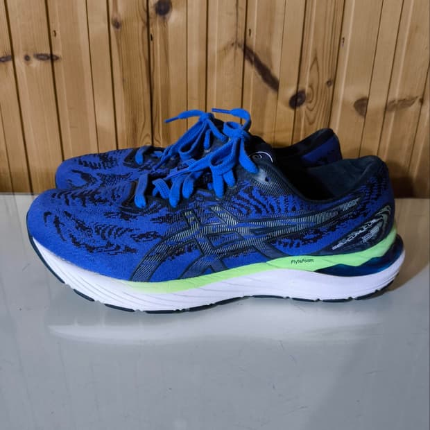 270mm 아식스 젤큐뮬러스 23 러닝화