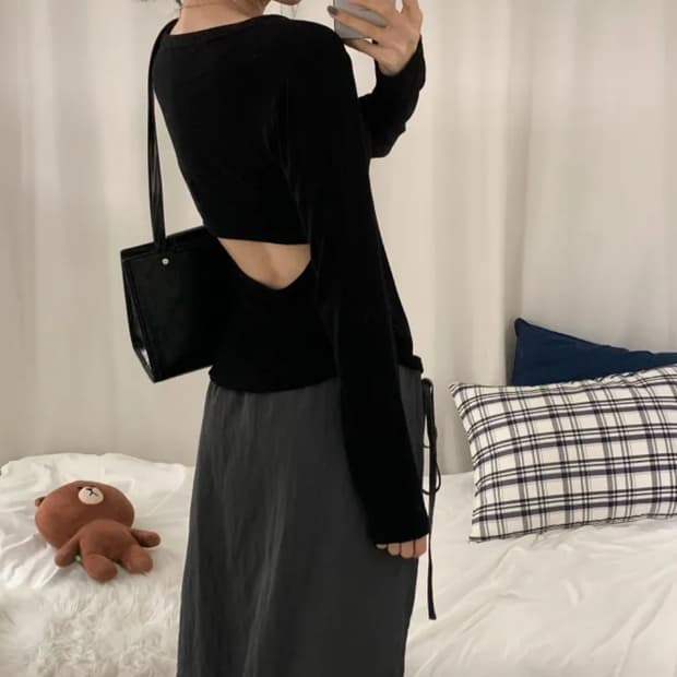 브이넥 뒷트임 롱슬리브