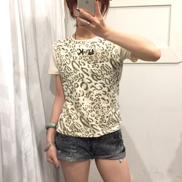 Krizia 갸루 펑크 레오파드 반팔