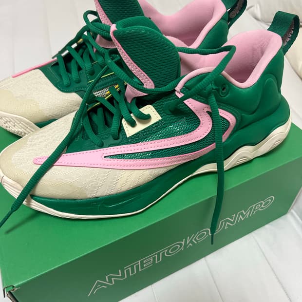 나이키 이모탈리티 3