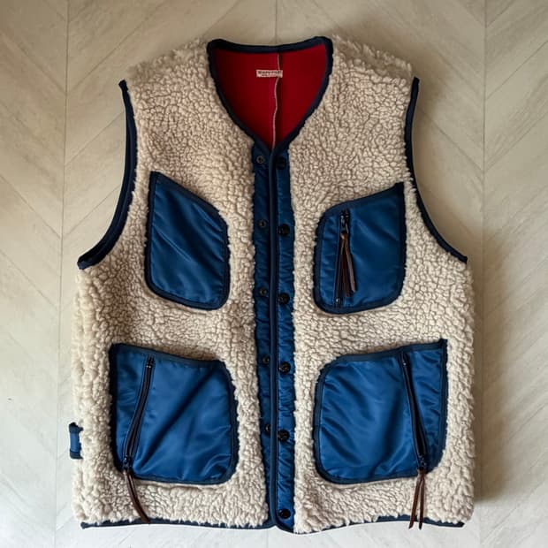 kapital fleece vest