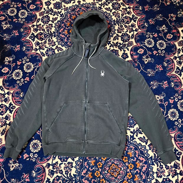 스파이더(SPYDER) 21FW 가먼트 워싱 디테일 자수 후드집업 