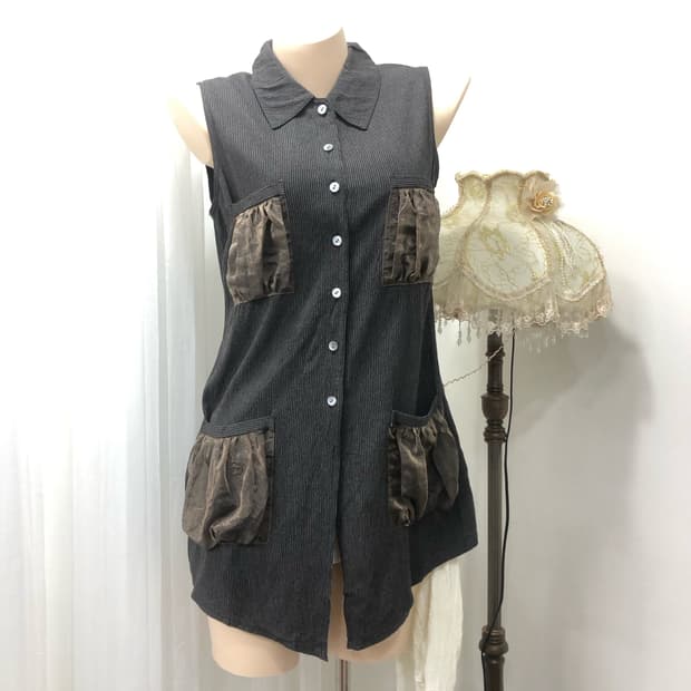 charcoal four big pocket collar vest