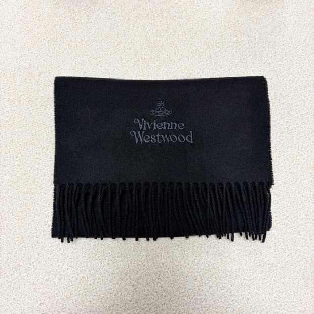 비비안웨스트우드 울 로고 머플러 블랙