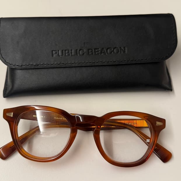 퍼블릭비컨 안경