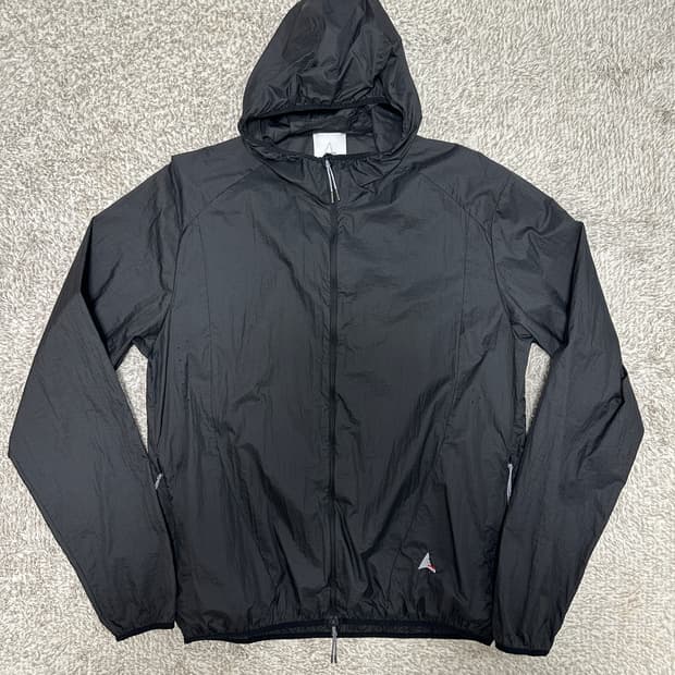 [L] Roa 로아 패커블 윈드 자켓 25SS 블랙