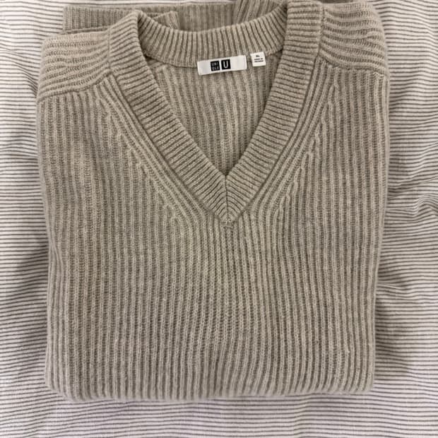 유니클로 x 르메르U 브이넥 니트 아이보리 XL