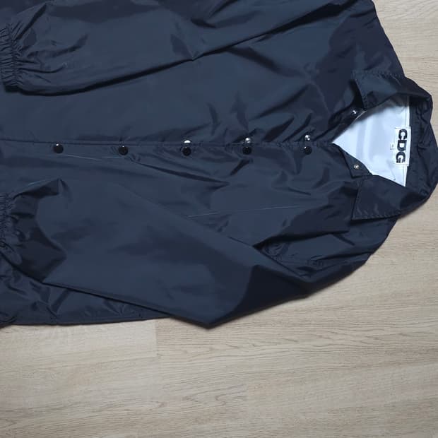 꼼데가르송 코치자켓