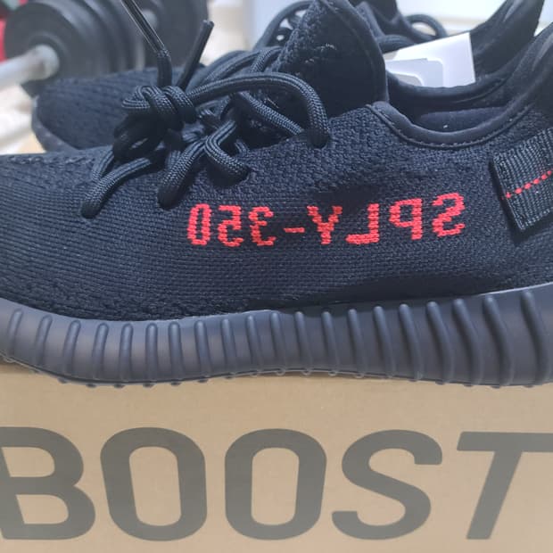 아디다스 이지 부스트 350 V2 브레드 265