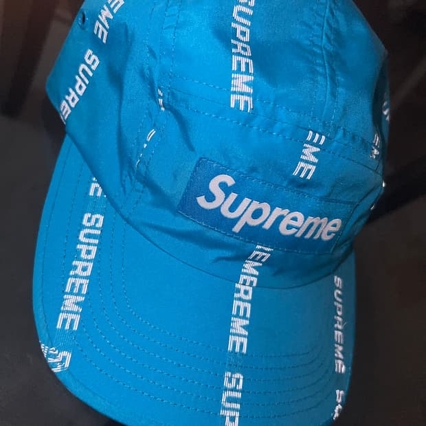슈프림 볼캡 Supreme Reflective Text Camp Cap