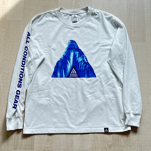 나이키 ACG 긴팔