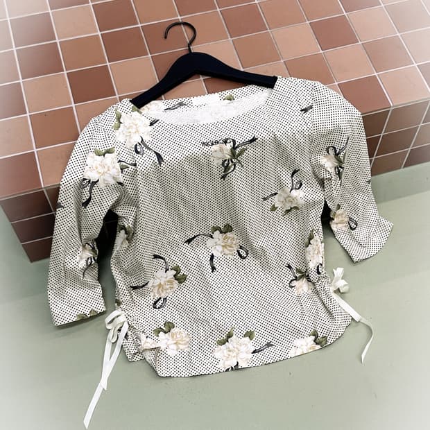 ingeborg rose dot top